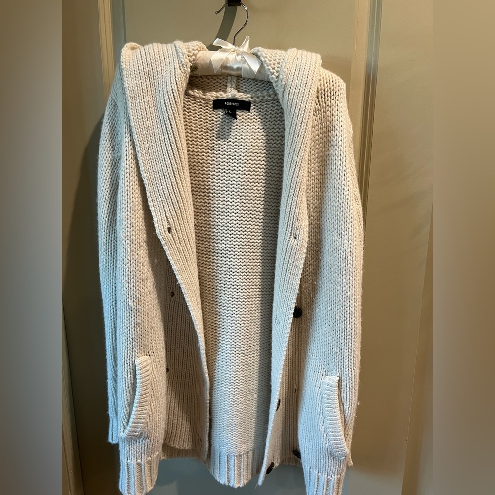 Forever 21 chunky button up - Picture 2 of 4